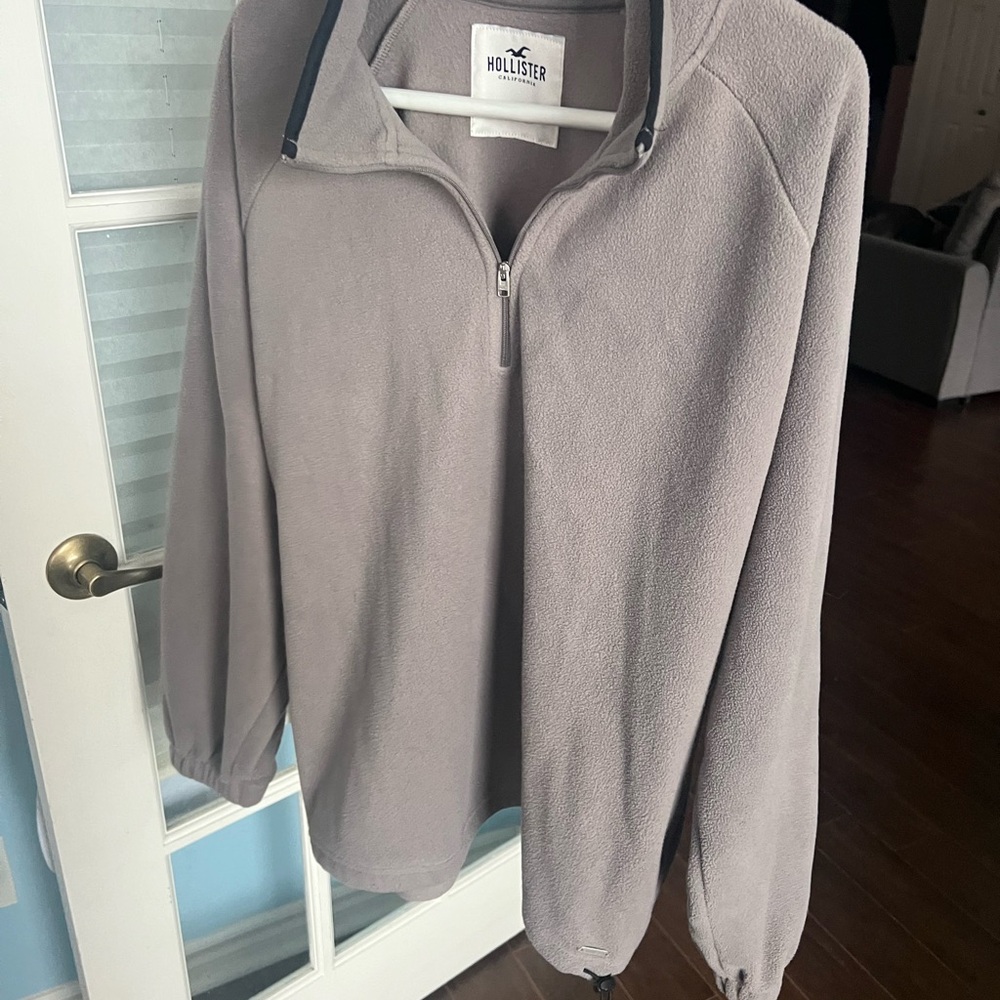Hollister Women's Taupe Quarter-Zip Sweater